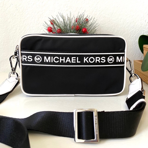 mk kenly camera bolsa